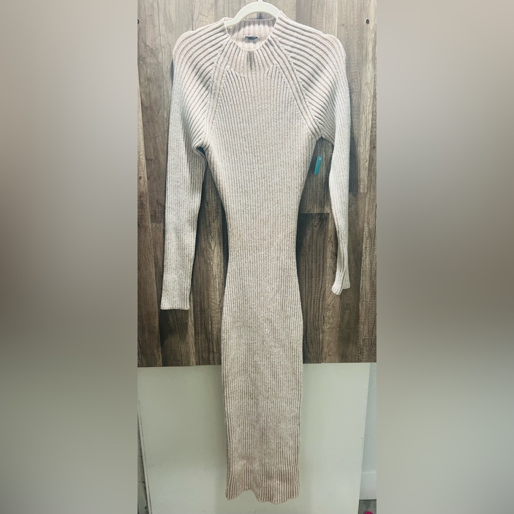 Oatmeal Long Sleeve Open back varicose soft material Sz Women’s Large Dress - Picture 2 of 6